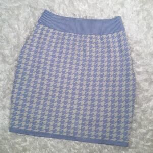 Express Blue White Houndstooth Stretch Knit Skirt Mini Rayon Blend L